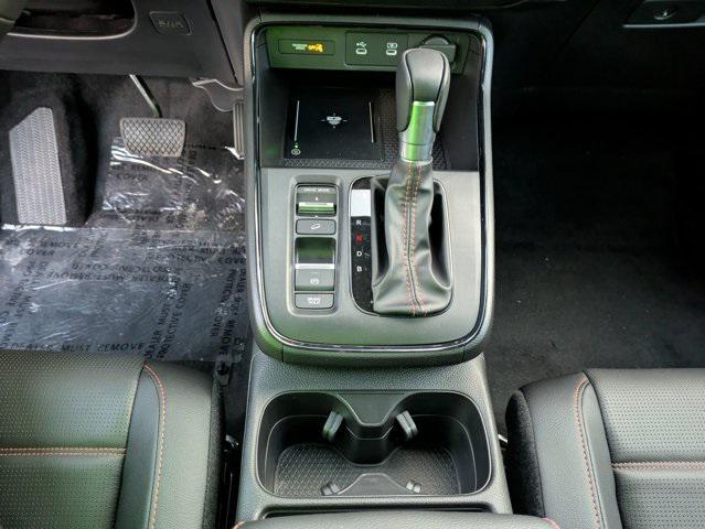 new 2026 Honda CR-V Hybrid car, priced at $41,675