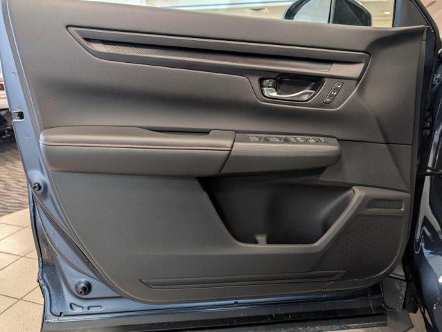 new 2026 Honda CR-V Hybrid car, priced at $41,675