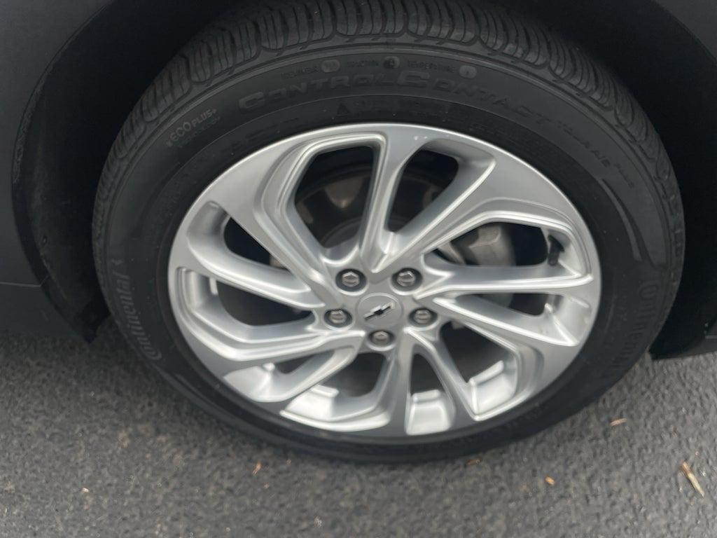 used 2022 Chevrolet Bolt EUV car, priced at $18,224