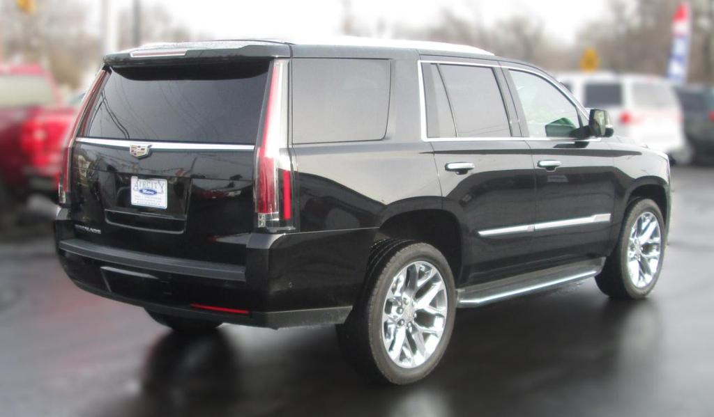 used 2019 Cadillac Escalade car, priced at $31,995