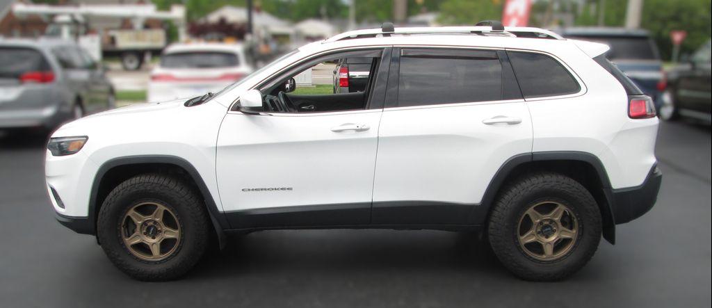 used 2019 Jeep Cherokee car, priced at $12,995