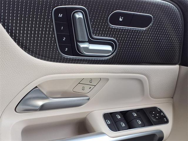 used 2021 Mercedes-Benz GLB 250 car, priced at $25,879