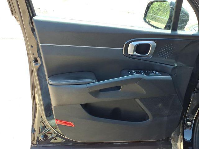 used 2025 Kia Sorento car, priced at $35,120