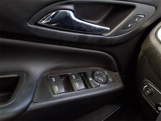 used 2023 Chevrolet Equinox car, priced at $21,997