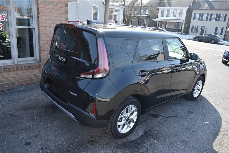 used 2025 Kia Soul car, priced at $21,295