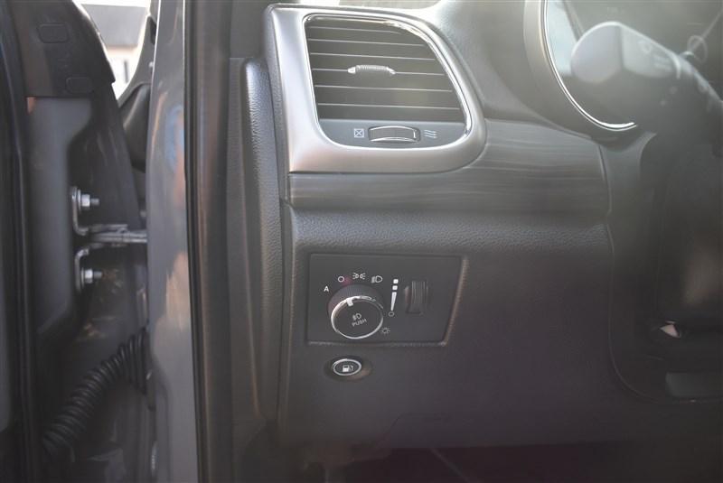 used 2022 Jeep Grand Cherokee car, priced at $30,995