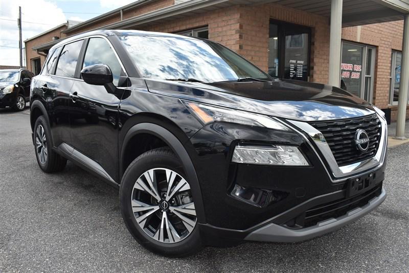 used 2023 Nissan Rogue car, priced at $24,494