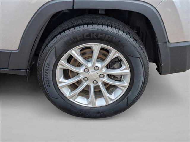 used 2019 Jeep Cherokee car, priced at $11,161