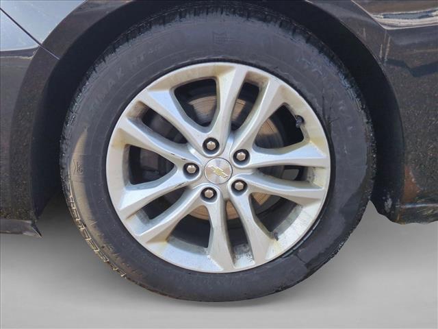 used 2017 Chevrolet Malibu car, priced at $11,458