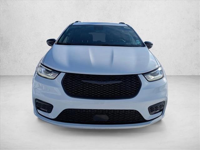 used 2025 Chrysler Pacifica car, priced at $33,900