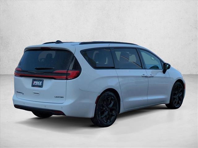 used 2025 Chrysler Pacifica car, priced at $33,931