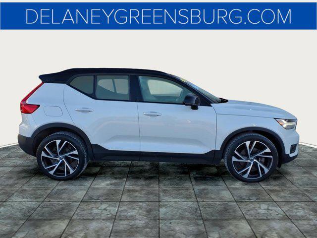 used 2019 Volvo XC40 car, priced at $15,500