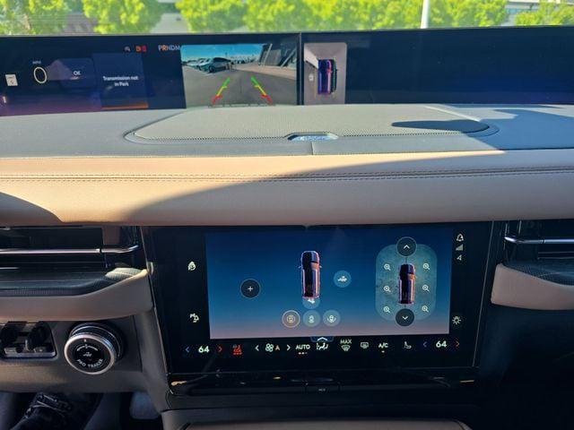 new 2026 Lincoln Navigator car, priced at $125,287