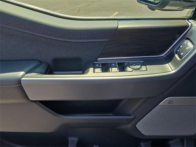 new 2025 Ford F-150 car, priced at $60,988