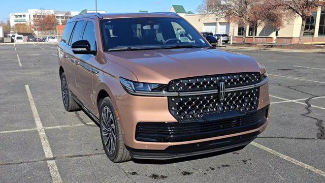new 2025 Lincoln Navigator car, priced at $110,499