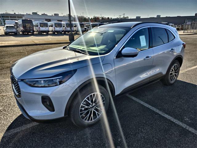 new 2025 Ford Escape PHEV car, priced at $34,495