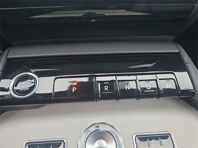 new 2026 Lincoln Navigator car, priced at $106,590