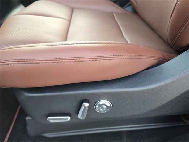 new 2026 Lincoln Navigator car, priced at $110,580