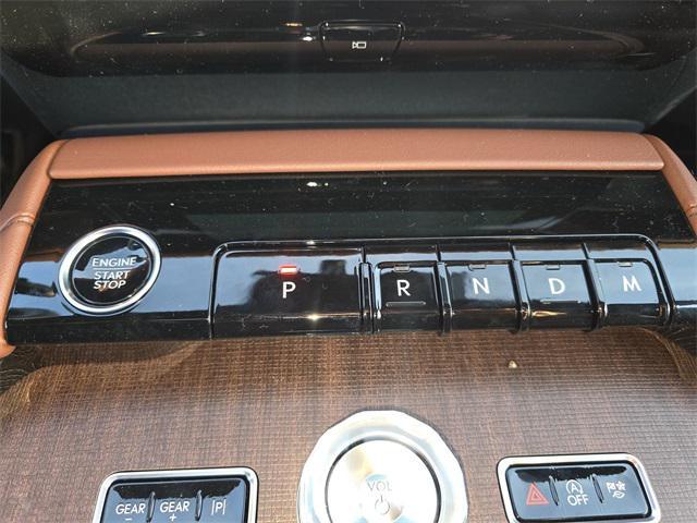 new 2026 Lincoln Navigator car, priced at $110,580