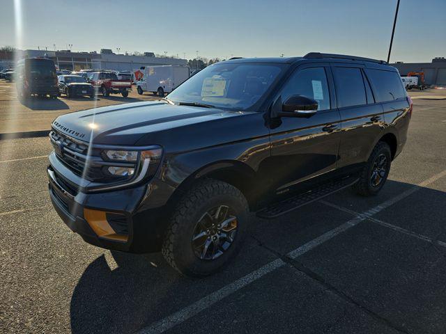 new 2025 Ford Expedition car, priced at $78,999