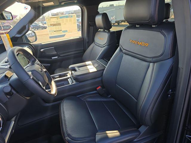 new 2025 Ford Expedition car, priced at $78,999