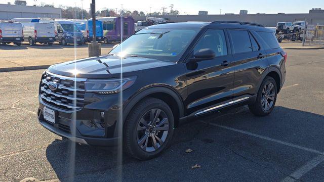 new 2025 Ford Explorer car, priced at $42,299