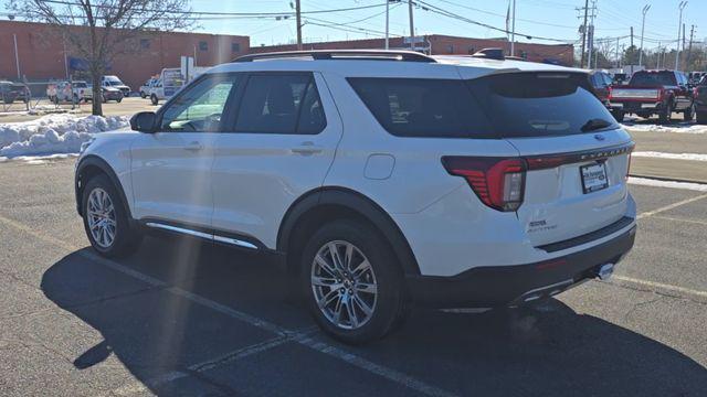 new 2025 Ford Explorer car, priced at $40,310