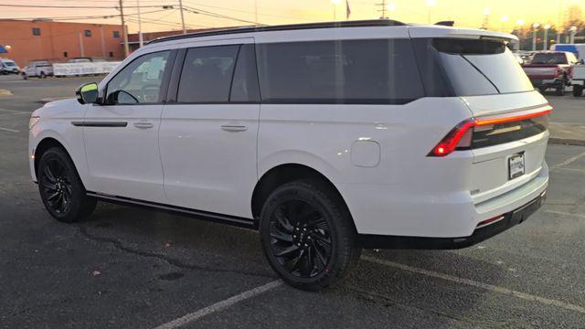 new 2026 Lincoln Navigator car, priced at $108,095