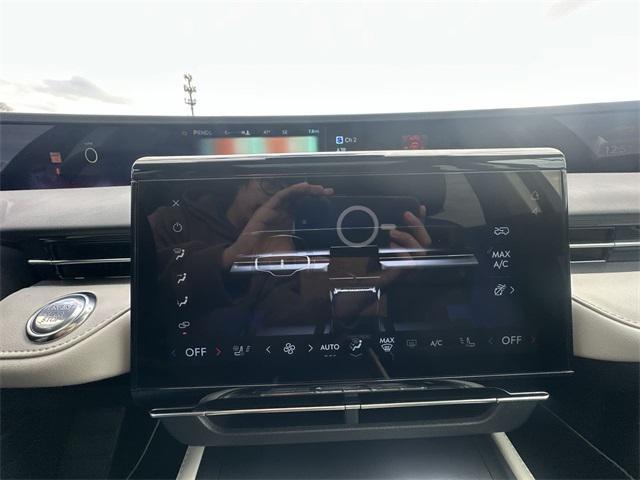 used 2025 Lincoln Nautilus car, priced at $49,888