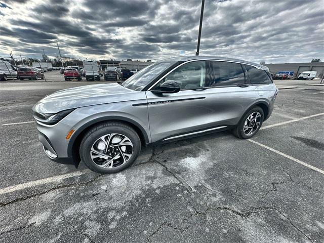 used 2025 Lincoln Nautilus car, priced at $50,995