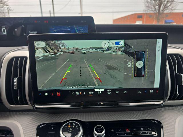 new 2025 Ford Expedition Max car, priced at $71,099