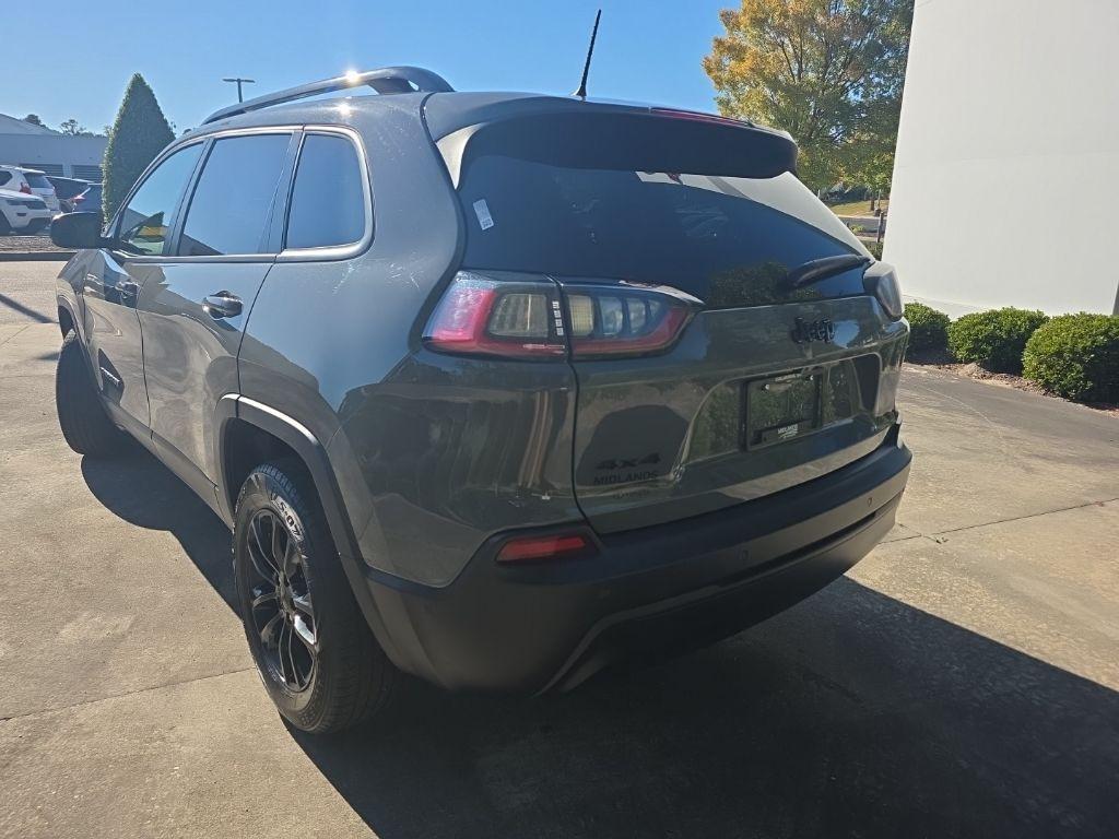 used 2023 Jeep Cherokee car, priced at $18,971