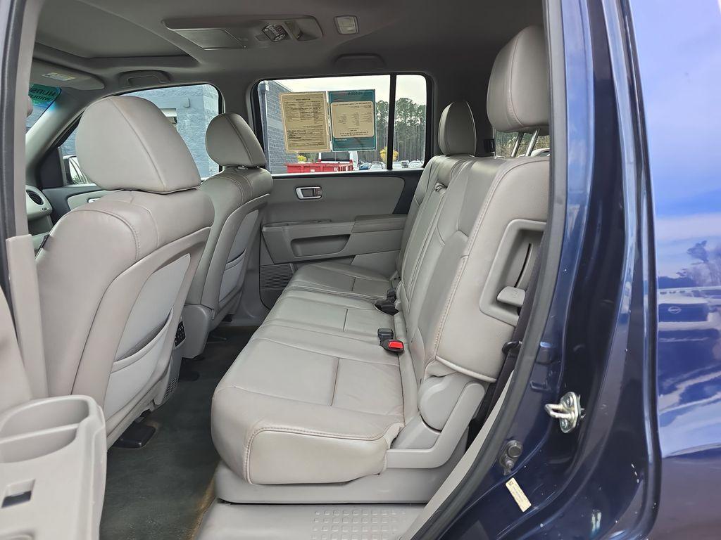used 2015 Honda Pilot car, priced at $6,500
