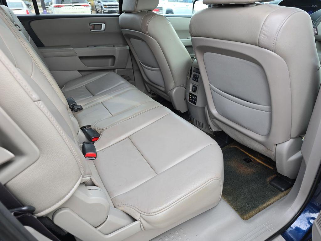 used 2015 Honda Pilot car, priced at $6,500