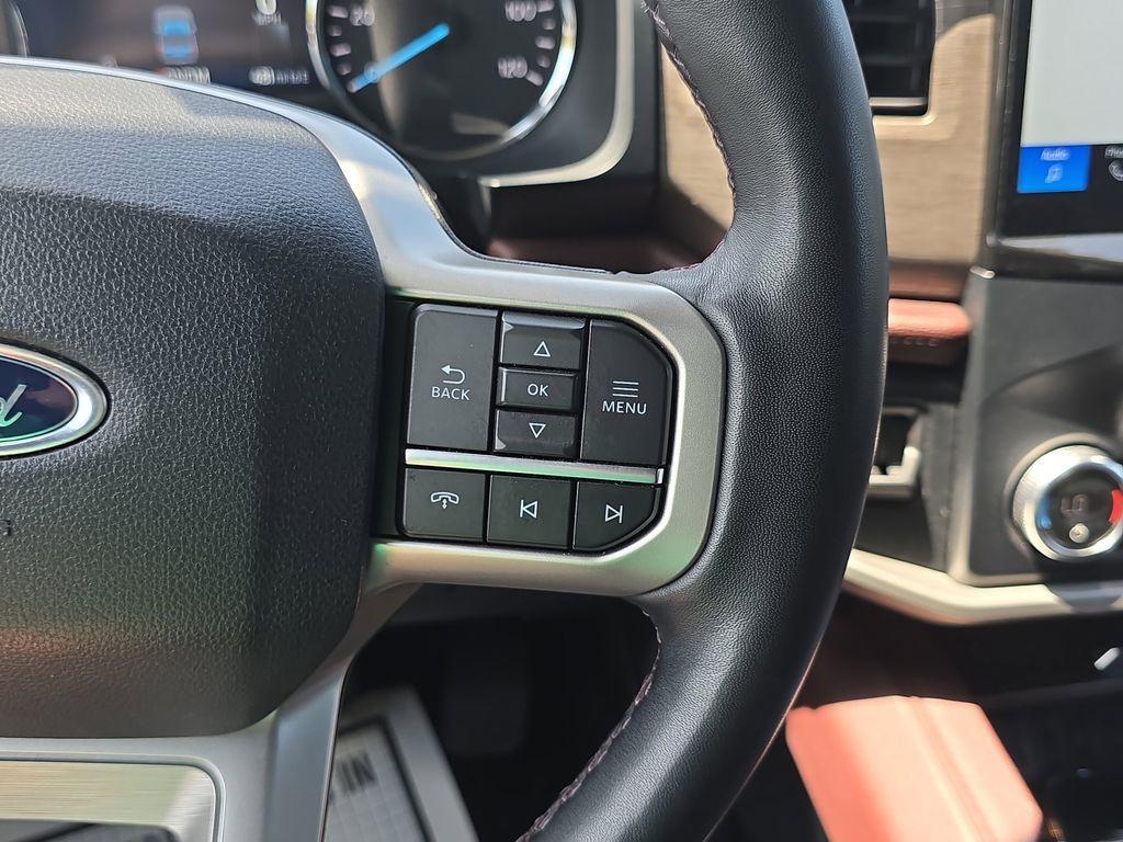 2023 Oxford White Ford Expedition Max