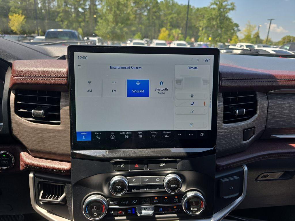 2023 Oxford White Ford Expedition Max