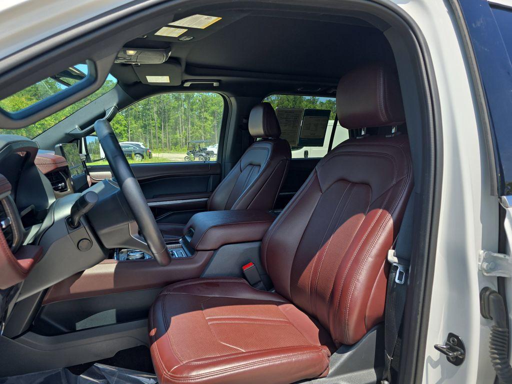 2023 Oxford White Ford Expedition Max