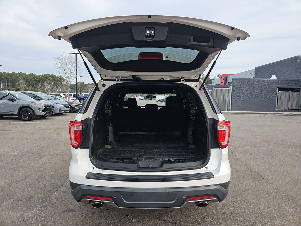used 2018 Ford Explorer car, priced at $10,900
