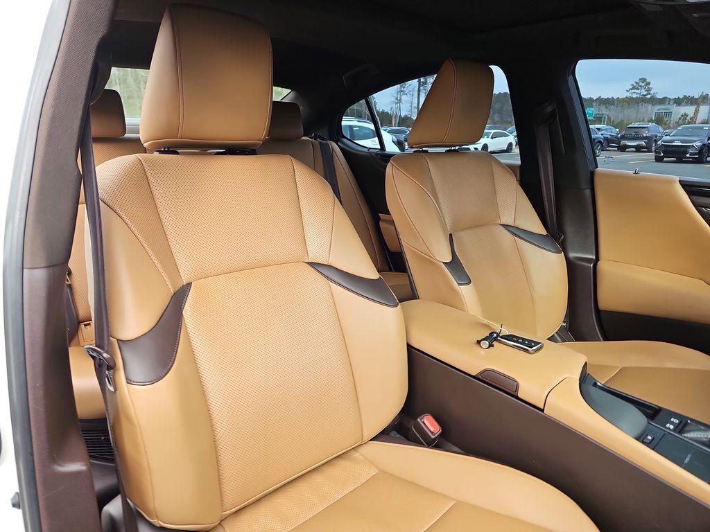 used 2020 Lexus ES 300h car, priced at $18,900