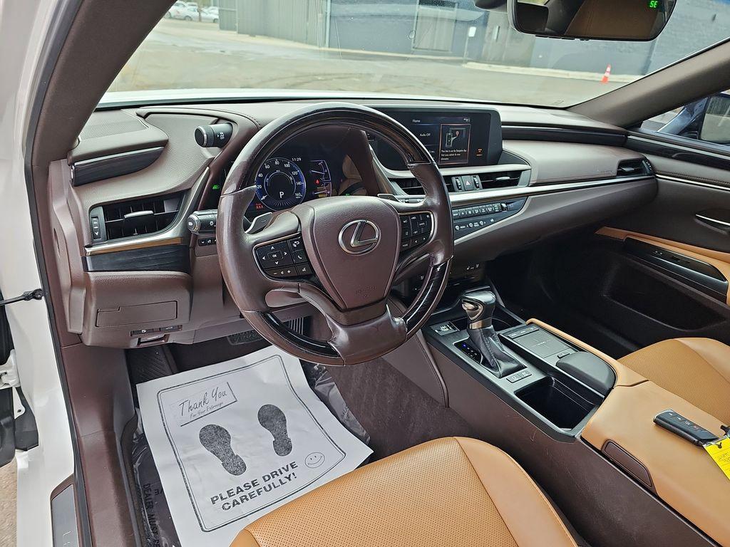 used 2020 Lexus ES 300h car, priced at $18,900