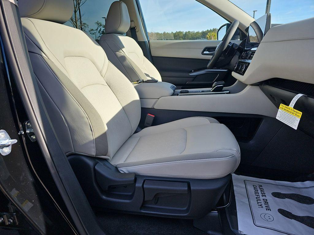 new 2026 Nissan Pathfinder car, priced at $45,816