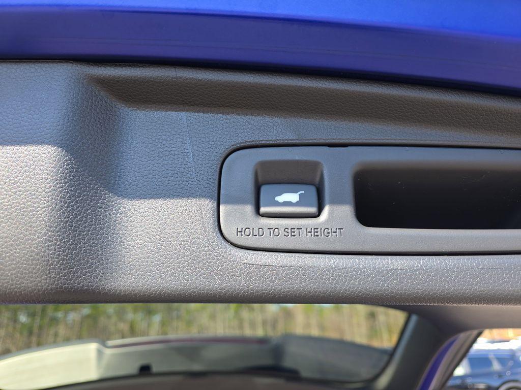 used 2025 Honda CR-V Hybrid car, priced at $35,900