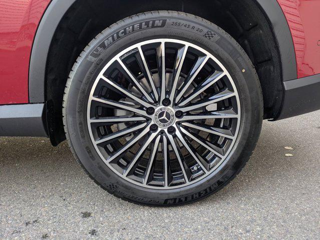 new 2026 Mercedes-Benz GLC 300 car, priced at $60,270