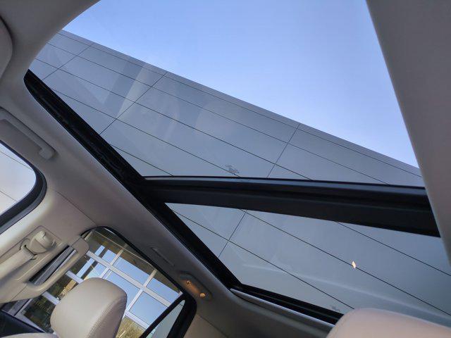 used 2024 Ford Expedition car, priced at $40,622