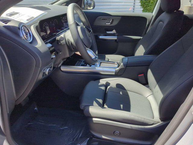 new 2025 Mercedes-Benz GLA 250 car, priced at $49,625