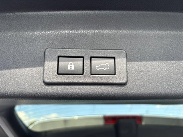 new 2025 Subaru Ascent car, priced at $50,423