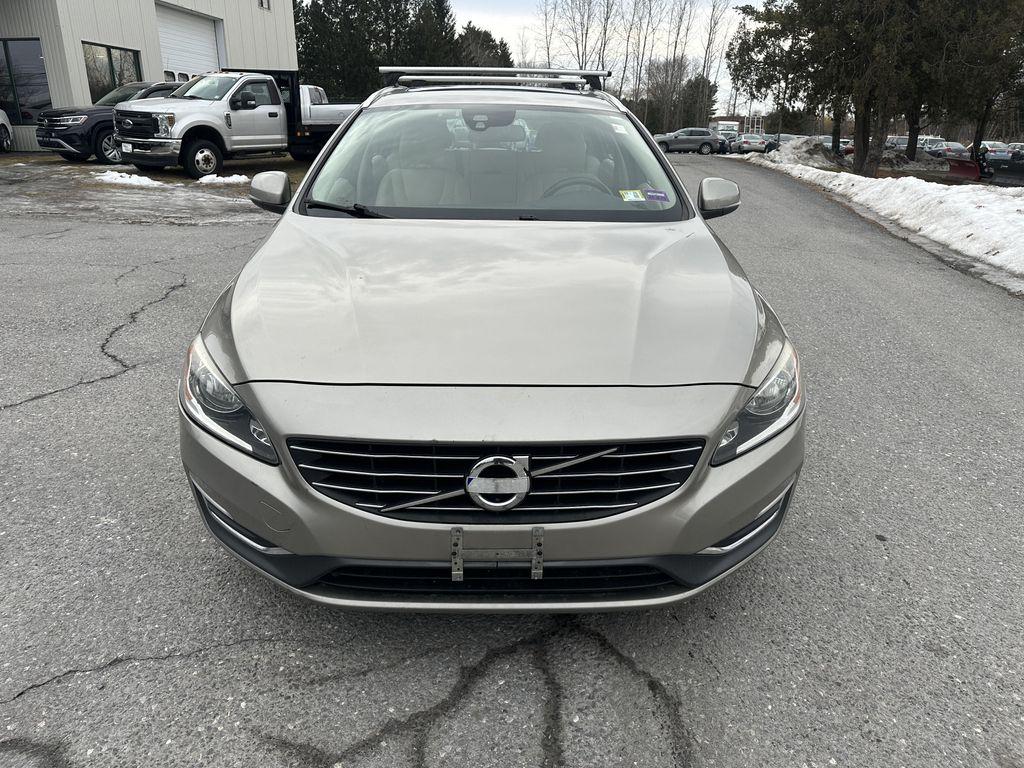 used 2015 Volvo V60 car, priced at $7,885