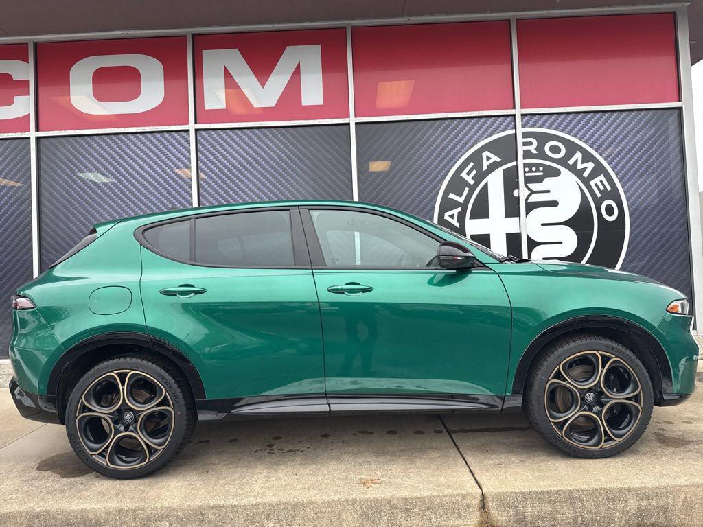 new 2025 Alfa Romeo Tonale car, priced at $46,786