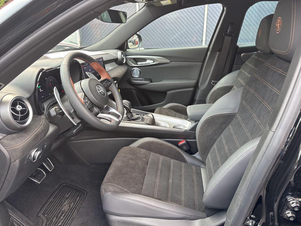 new 2025 Alfa Romeo Tonale car, priced at $44,000