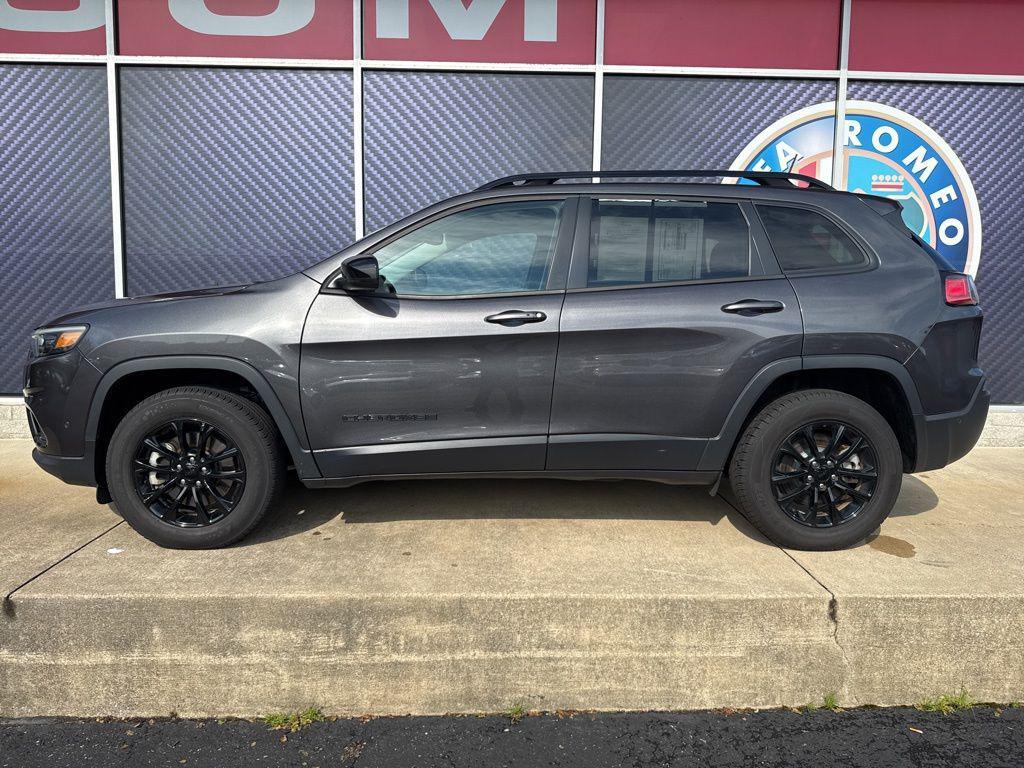 used 2023 Jeep Cherokee car, priced at $21,997